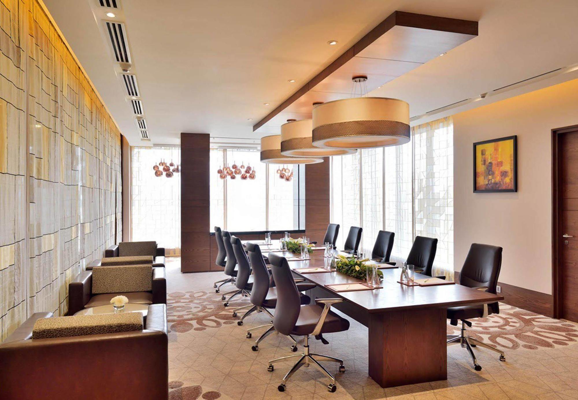 Courtyard By Marriott Raipur Hotel Exterior foto